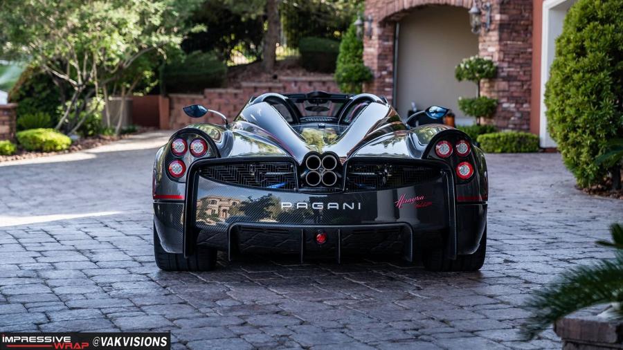  Pagani Huayra Roadster by Impressive Wrap 2018 года  (фото 7 из 30)